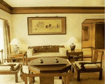 郭德綱豪宅內(nèi)部曝光！網(wǎng)友被警告 珍貴木制家具，碰一下傾家蕩產(chǎn)